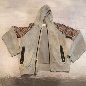 Boy’s burberry zip up